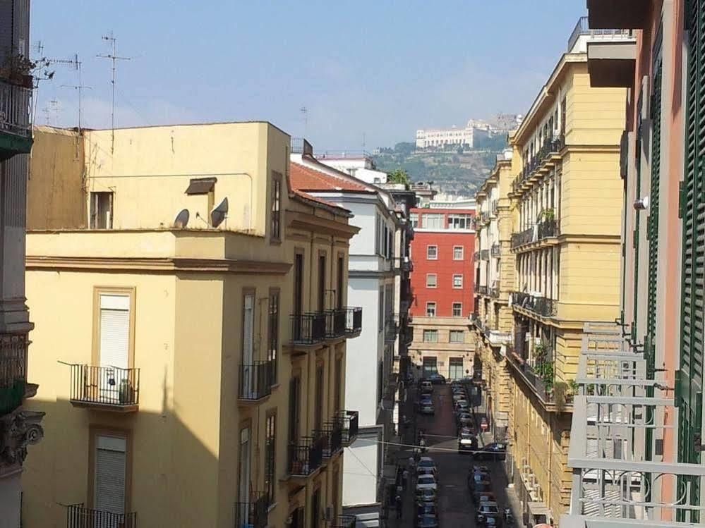 Vivere Napoli Bagian luar foto